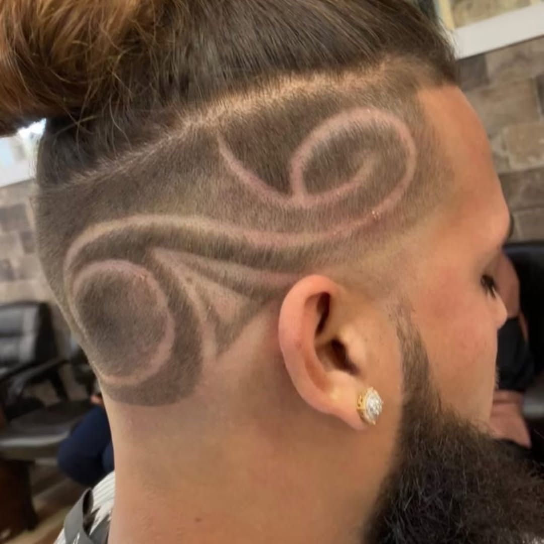 Haircut done by bigraydabarber at the wyckoff location